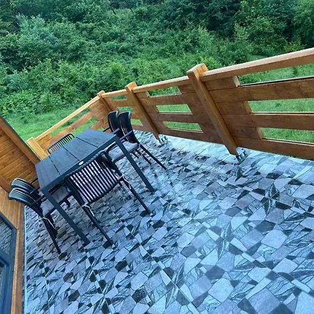 Forest Paradise Apartman *